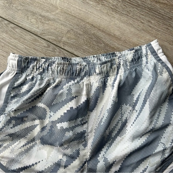 Nike Dri Fit Training Sport  Shorts - Picture 2 of 9